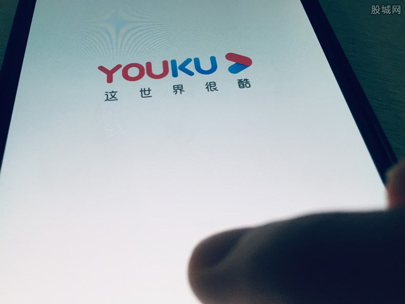 请叫我总监在哪个平台播出？收视率及更新时间引关注 请叫我总监在哪个台播出