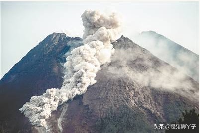 世界最大火山排行榜 盘点世界上的十大火山 最大火山